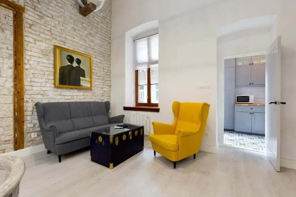 Apartamento Vintage Vibe: Your Central City Escape Budapest