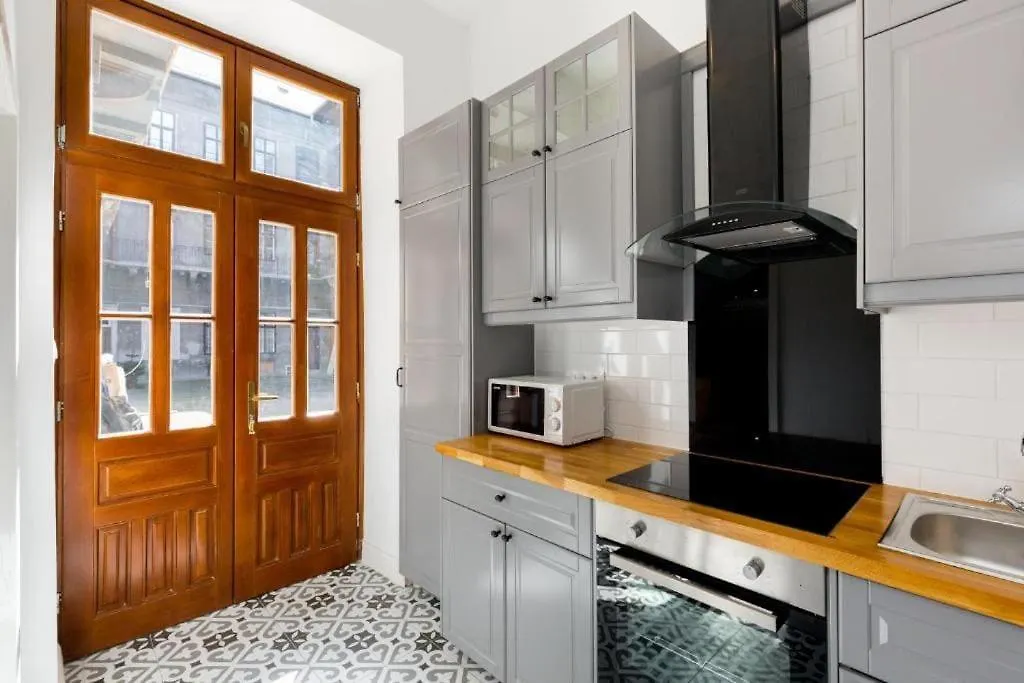 Apartamento Vintage Vibe: Your Central City Escape Budapest