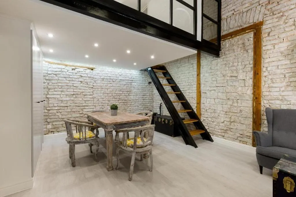 Apartamento Vintage Vibe: Your Central City Escape Budapest