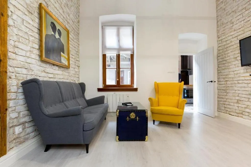 Vintage Vibe: Your Central City Escape Budapest